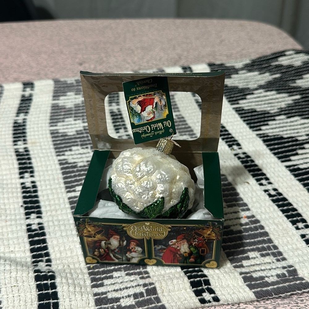 Old World Christmas Glass Cauliflower Ornament New in‎ Box